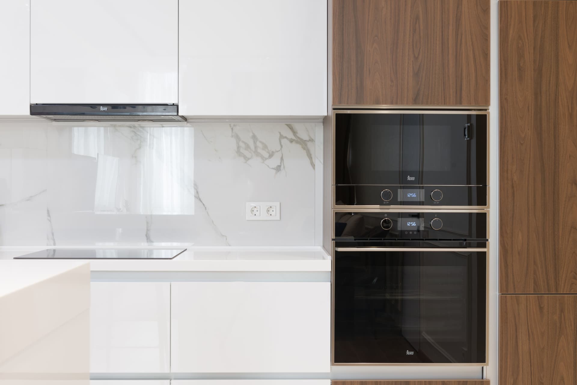 A modern kitchen with countertop electric appliances